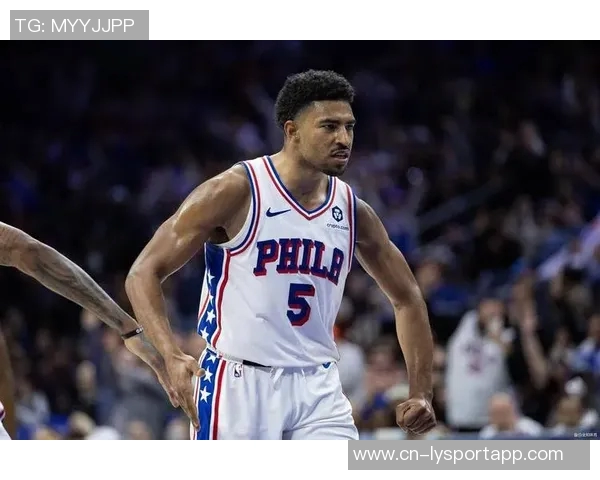 76人对格莱姆斯报价870万均薪稳定在900万左右引发关注