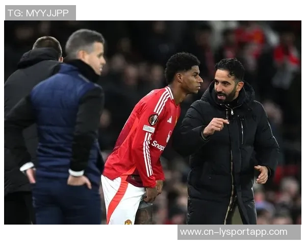 多家俱乐部冬窗求租巴萨特狮曼联纽卡热刺摩纳哥均在列