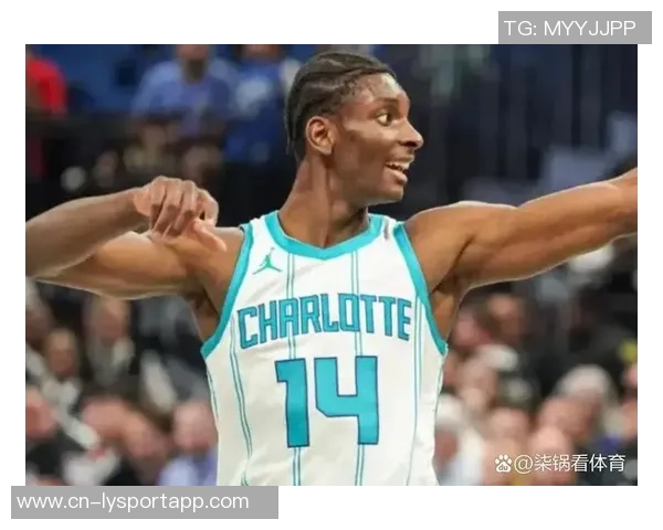 迪亚巴特表现出色抢下18个篮板黄蜂主帅称其为进攻体系关键一环 迪亚巴特表现出色抢下18个篮板黄蜂主帅称其为进攻体系关键一环