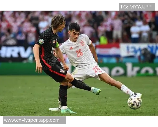 佩德里抵达甘伯体育城进行伤情检查确认伤势严重程度引发关注