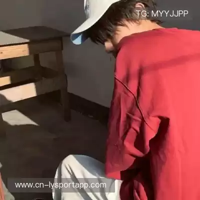 孟含